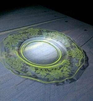 Cambridge Glass Etched Plate UV Uranium Glow Scalloped Floral Depression Vintage